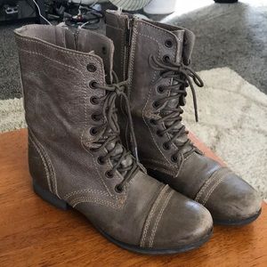 Steve Madden troopa combat boots